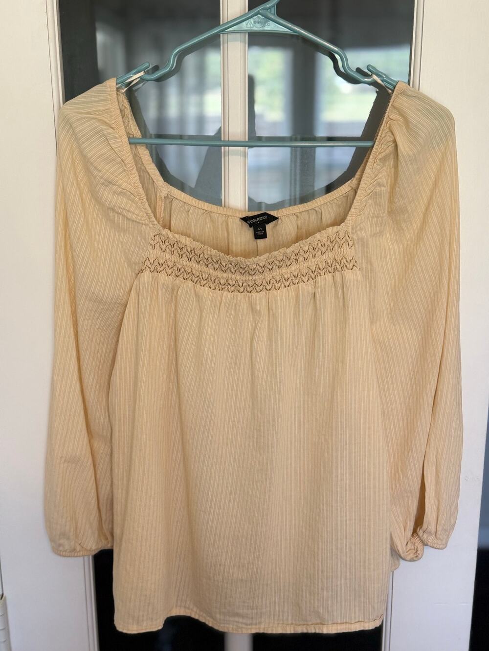 Banana Republic Butter Yellow Smocked Peasant Blouse M Cotton Puff Sleeve Top